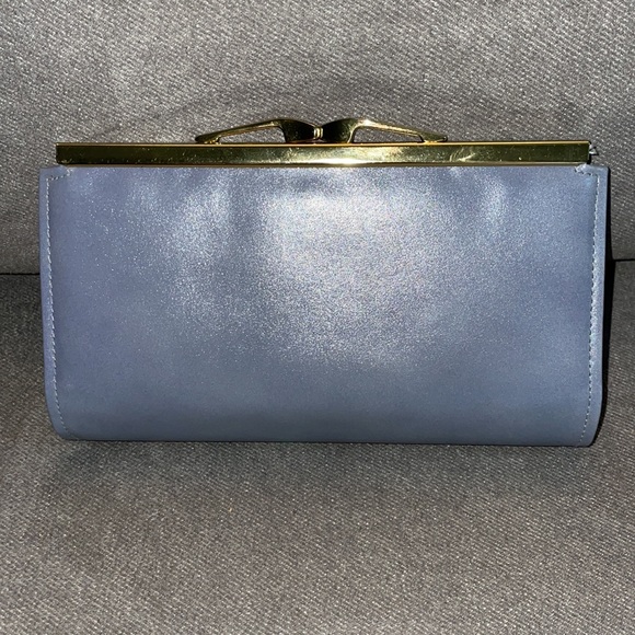 NEW VINTAGE Women’s Gray Leather Wallet. - Picture 6 of 8